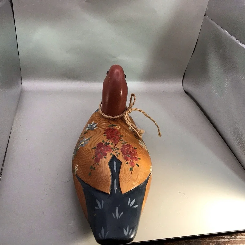 VTG Painted Wood Duck With Floral Accents And Glass Eyes By P. Davidson
